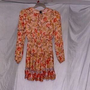 Boho style floral dress keyhole tie top fun sleeves perfect length